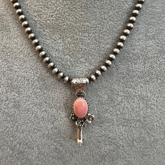 ❤️ Queen Pink Conch Navajo Style 925 Squash Blossom Pendant 1.71”L - 8mm Bail - Picture 3 of 13